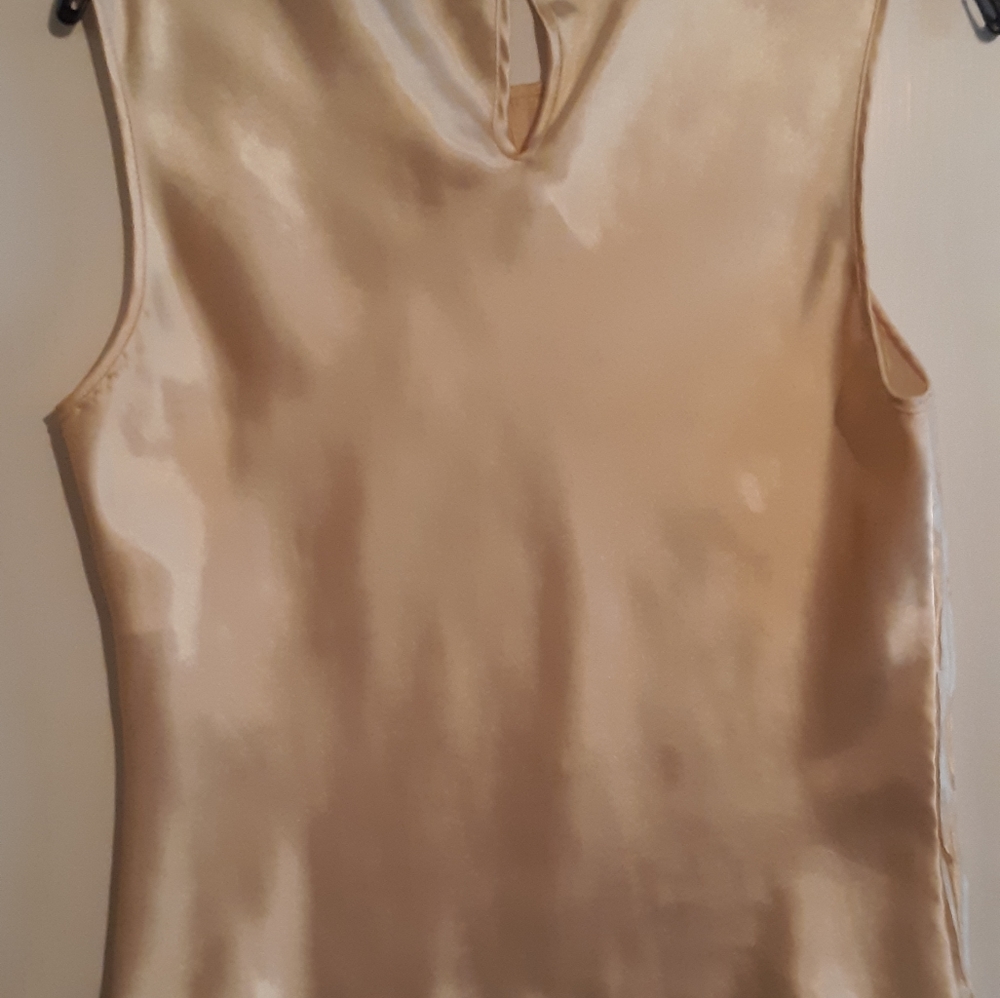 Blouse - Picture 2 of 2